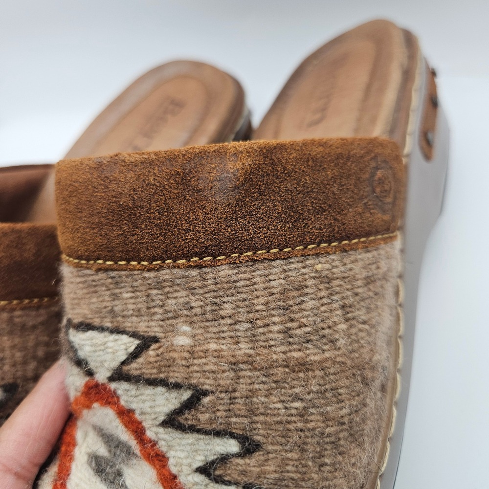 Born Womens Brown Clogs Aztec Southwestern Tribal Leather Mules BR0010106 Size 8